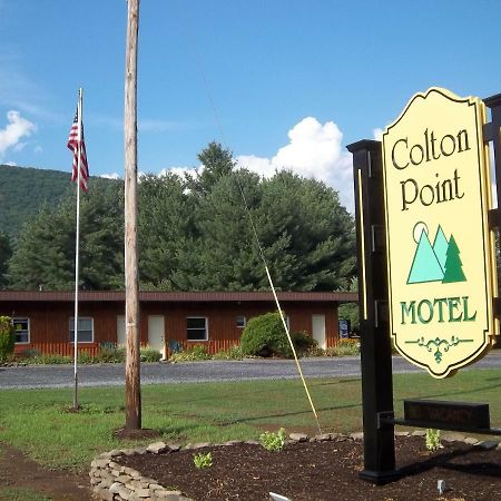 Colton Point Motel Wellsboro Buitenkant foto