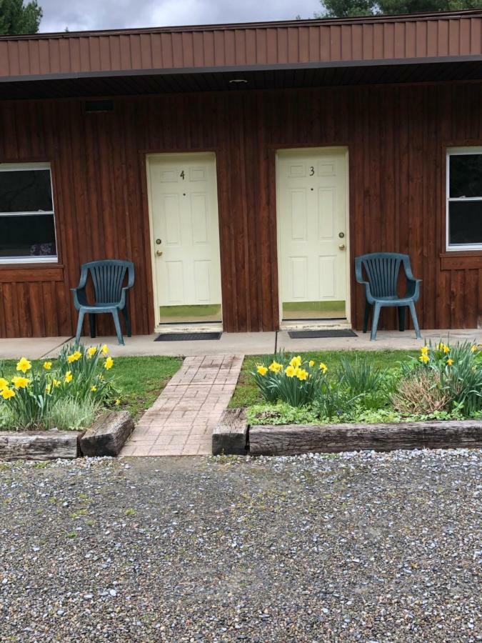 Colton Point Motel Wellsboro Buitenkant foto