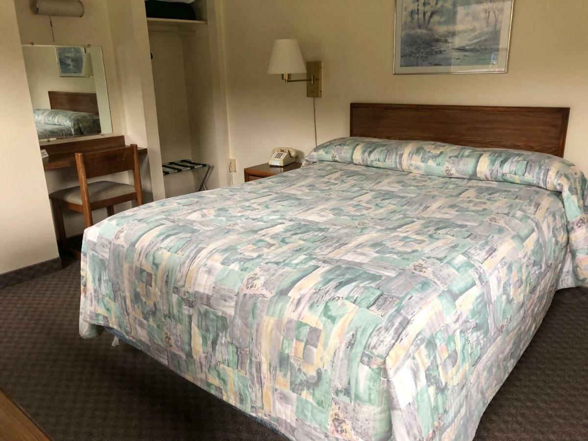 Colton Point Motel Wellsboro Buitenkant foto
