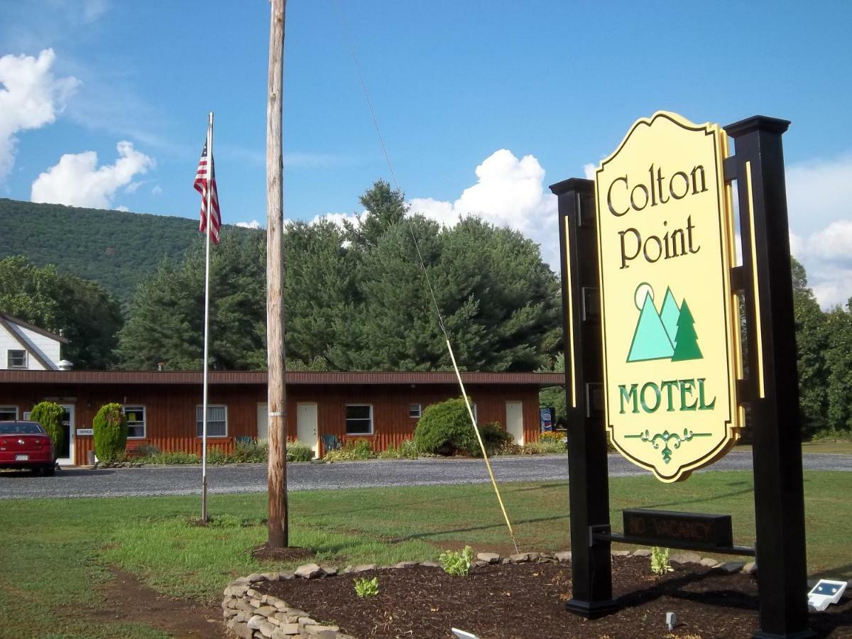 Colton Point Motel Wellsboro Buitenkant foto